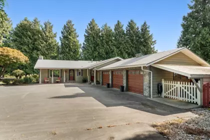 42420 Adams Road, Sardis - Greendale, BC, Sardis - Greendale — Single Family Residence for sale