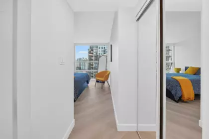 Living Room Photo of 1110 1050 Burrard Street, Vancouver, BC