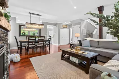 Breakfast Nook Photo of 6462 185 Street, Surrey, BC