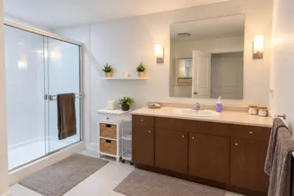 Basement Recreation Room Photo of 53 19572 Fraser Way, Pitt Meadows, BC