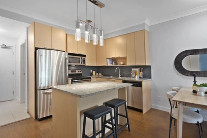 Kitchen Photo of 207 707 E 20th Avenue, Vancouver, BC