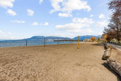 Front Yard Photo of 2015 Creelman Avenue, Vancouver, BC