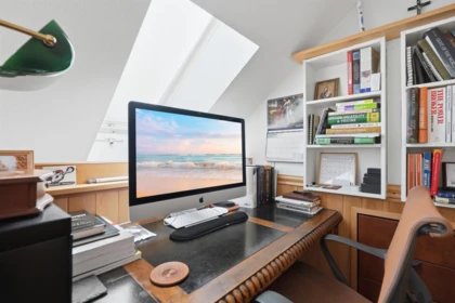 Garage Interior Photo of 2015 Creelman Avenue, Vancouver, BC