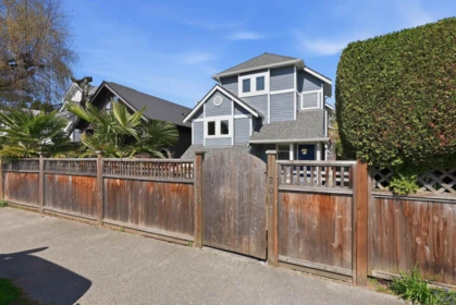 Outdoor Deck Photo of 2015 Creelman Avenue, Vancouver, BC