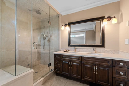 Mudroom Photo of 2360 Jefferson Avenue, West Vancouver, BC