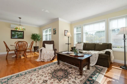 Breakfast Nook Photo of 45575 Worthington Place, Chilliwack, BC