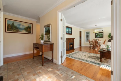 Kitchen Photo of 45575 Worthington Place, Chilliwack, BC