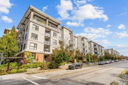 Garden / Landscaping Photo of 422 13733 107a Avenue, Surrey, BC