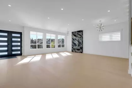 15683 107 Avenue, Surrey, BC, Surrey — Single Family Residence for sale