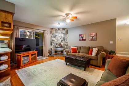 Breakfast Nook Photo of 8640 148a Street, Surrey, BC