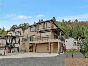 8447 Forest Gate Drive, Chilliwack, BC, Chilliwack — Single Family Residence for sale