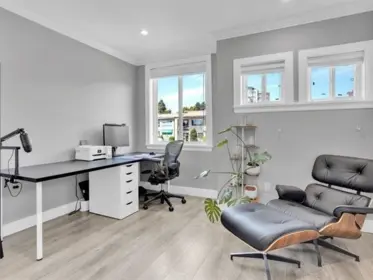 15456 Russell Avenue, White Rock, BC, White Rock — Single Family Residence for sale