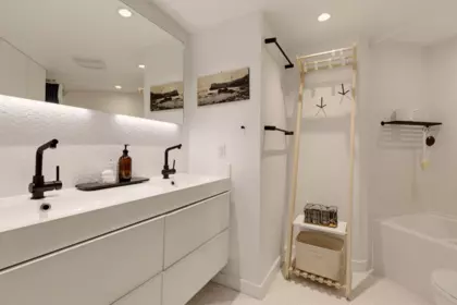 Mudroom Photo of 1345 Woodland Drive, Vancouver, BC