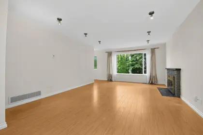 2216 E 41st Avenue, Vancouver, BC, Vancouver — Single Family Residence for sale