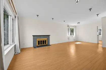 2216 E 41st Avenue, Vancouver, BC, Vancouver — Single Family Residence for sale