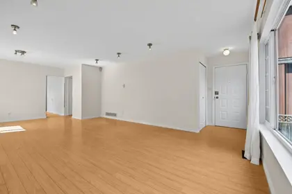 2216 E 41st Avenue, Vancouver, BC, Vancouver — Single Family Residence for sale