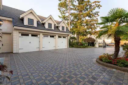 6891 Mayflower Drive, Richmond, BC, Richmond — Single Family Residence for sale