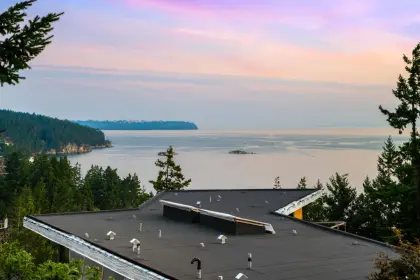 5930 Falcon Road, West Vancouver, BC, West vancouver — Single Family Residence for sale