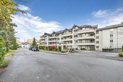 102 2526 Lakeview Crescent, Abbotsford, BC, Abbotsford — Apartment/Condo for sale