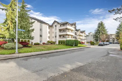 102 2526 Lakeview Crescent, Abbotsford, BC, Abbotsford — Apartment/Condo for sale