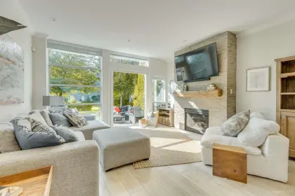 11 2138 E Kent Avenue, Vancouver, BC, Vancouver — Townhouse for sale
