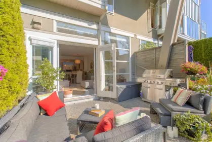11 2138 E Kent Avenue, Vancouver, BC, Vancouver — Townhouse for sale