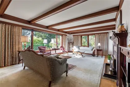 3870 Lonsdale Avenue, North Vancouver, BC, North vancouver — Single Family Residence for sale