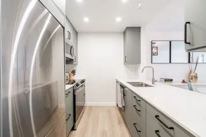 203 1537 Charles Street, Vancouver, BC, Vancouver — Apartment/Condo for sale