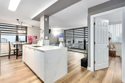 1801 1330 Harwood Street, Vancouver, BC, Vancouver — Apartment/Condo for sale