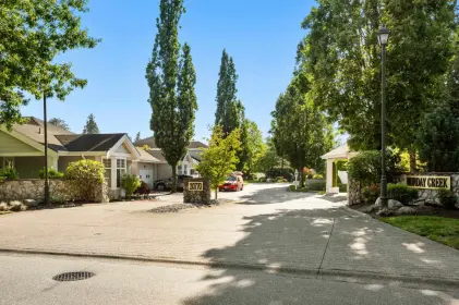 19 20770 97b Avenue, Langley, BC, Langley — Townhouse for sale