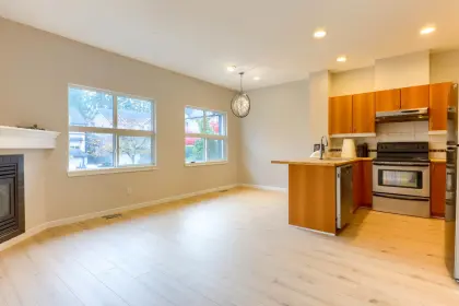 21 6366 126 Street, Surrey, BC, Surrey — Townhouse for sale