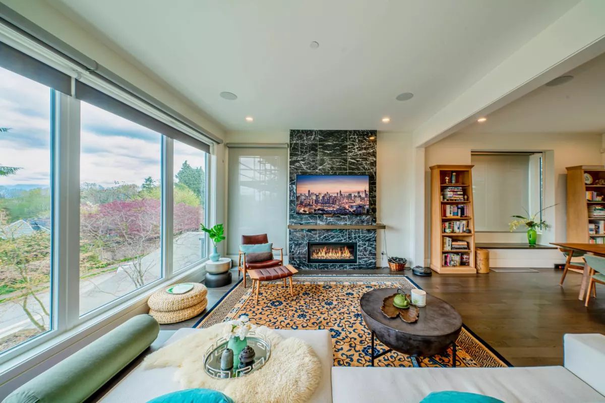 Kitchen Island Photo of 4350 Locarno Crescent, Vancouver, BC
