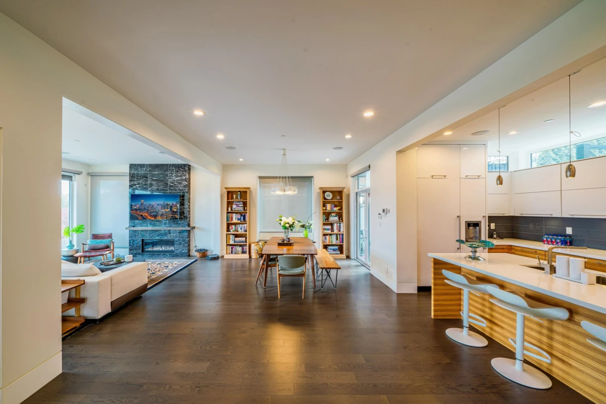 Primary Bathroom Photo of 4350 Locarno Crescent, Vancouver, BC