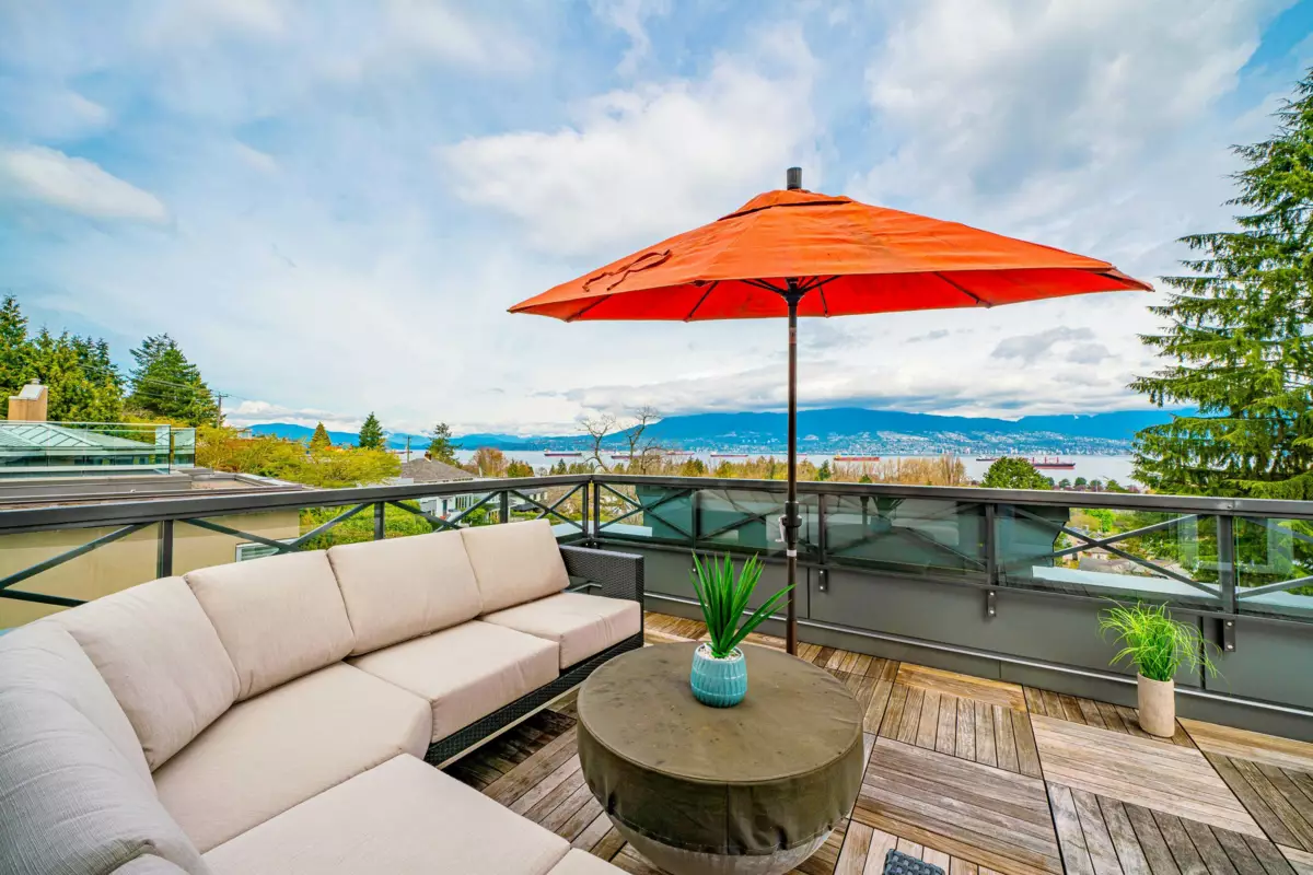 Swimming Pool Photo of 4350 Locarno Crescent, Vancouver, BC