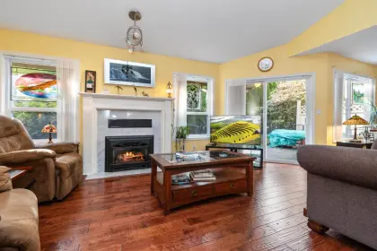 15 9515 Woodbine Street, Chilliwack, BC, Chilliwack — Townhouse for sale