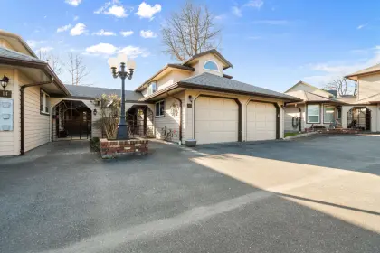 15 9515 Woodbine Street, Chilliwack, BC, Chilliwack — Townhouse for sale