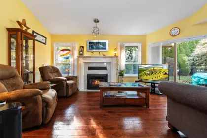 15 9515 Woodbine Street, Chilliwack, BC, Chilliwack — Townhouse for sale
