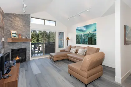 4 4890 Painted Cliff Road, Whistler, BC, Whistler — Townhouse for sale
