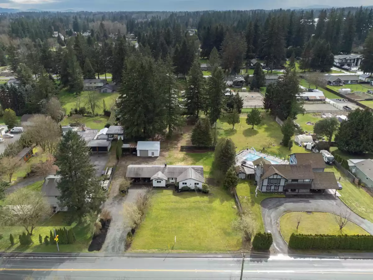 Living Room Photo of 24114 56 Avenue, Langley, BC