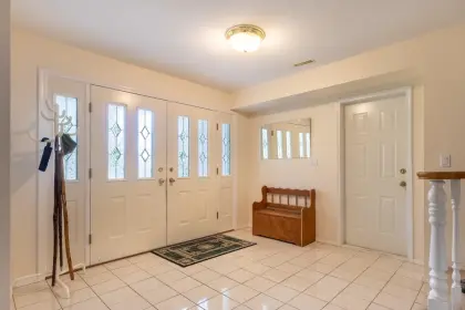 6028 Parkview Place, Sechelt, BC, Sechelt — Single Family Residence for sale