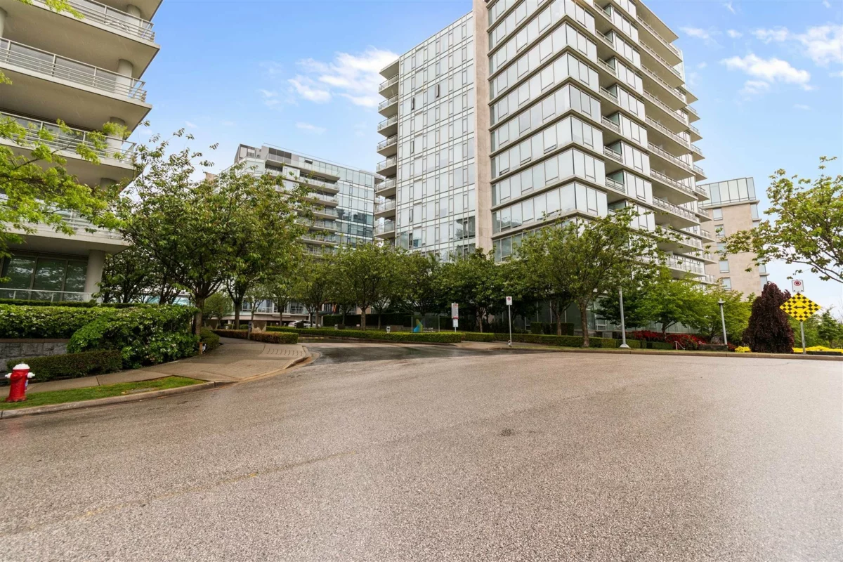 Guest Bathroom Photo of 403 5111 Brighouse Way, Richmond, BC