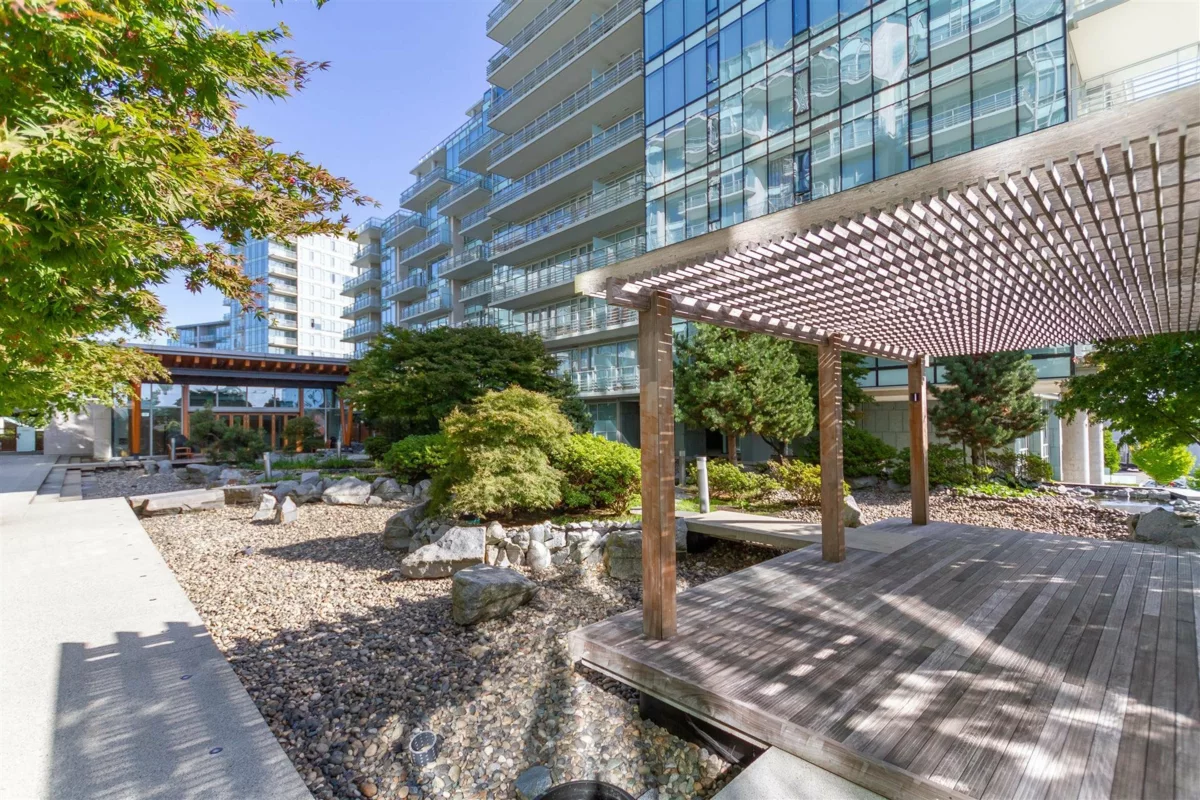 Hallway Photo of 403 5111 Brighouse Way, Richmond, BC