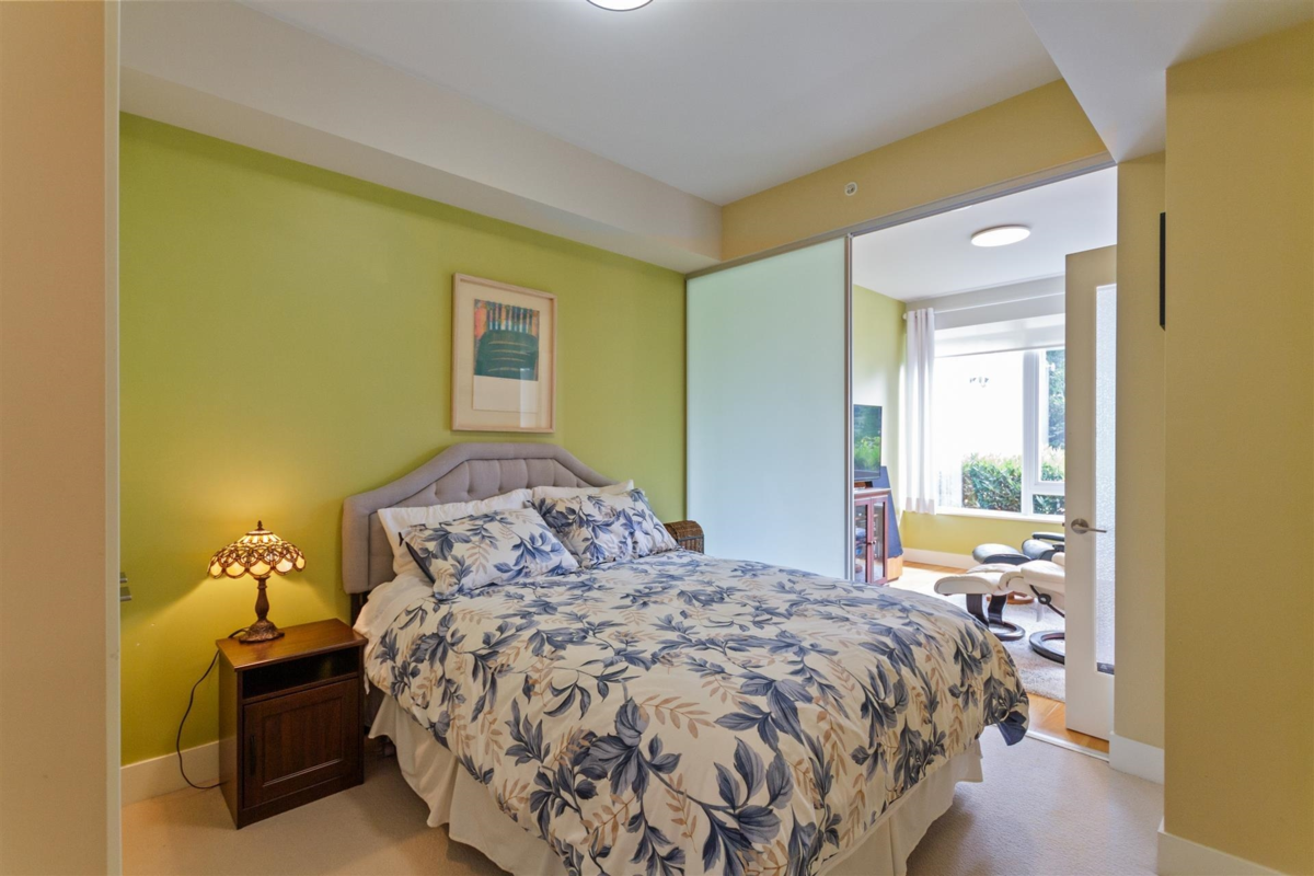 Bedroom 4 Photo of 200 866 Arthur Erickson Place, West Vancouver, BC