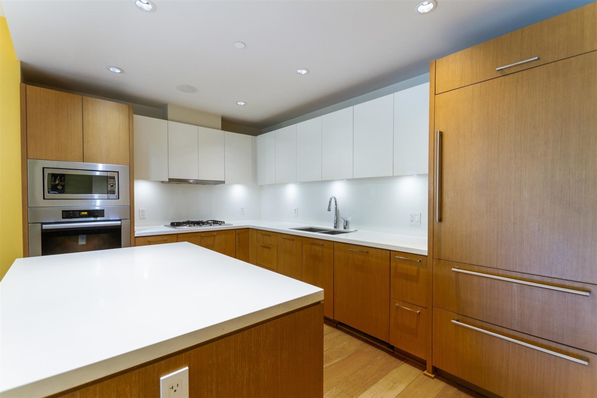 Pantry Photo of 200 866 Arthur Erickson Place, West Vancouver, BC