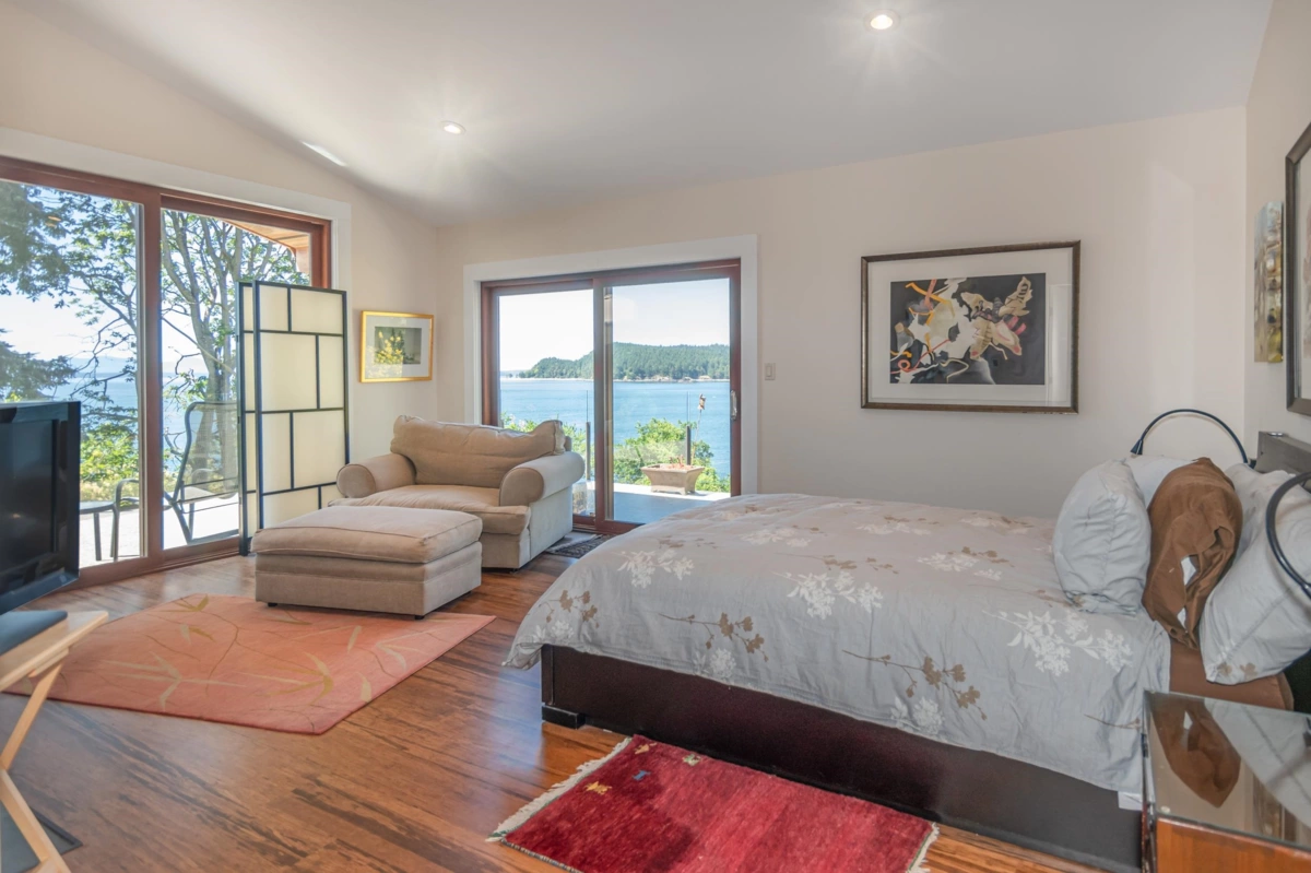 Basement Recreation Room Photo of 495 Deacon Lane, Galiano Island, BC