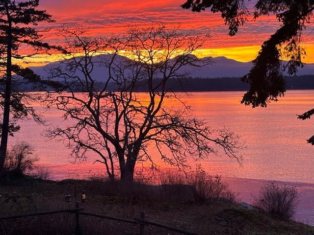 Dining Area Photo of 495 Deacon Lane, Galiano Island, BC