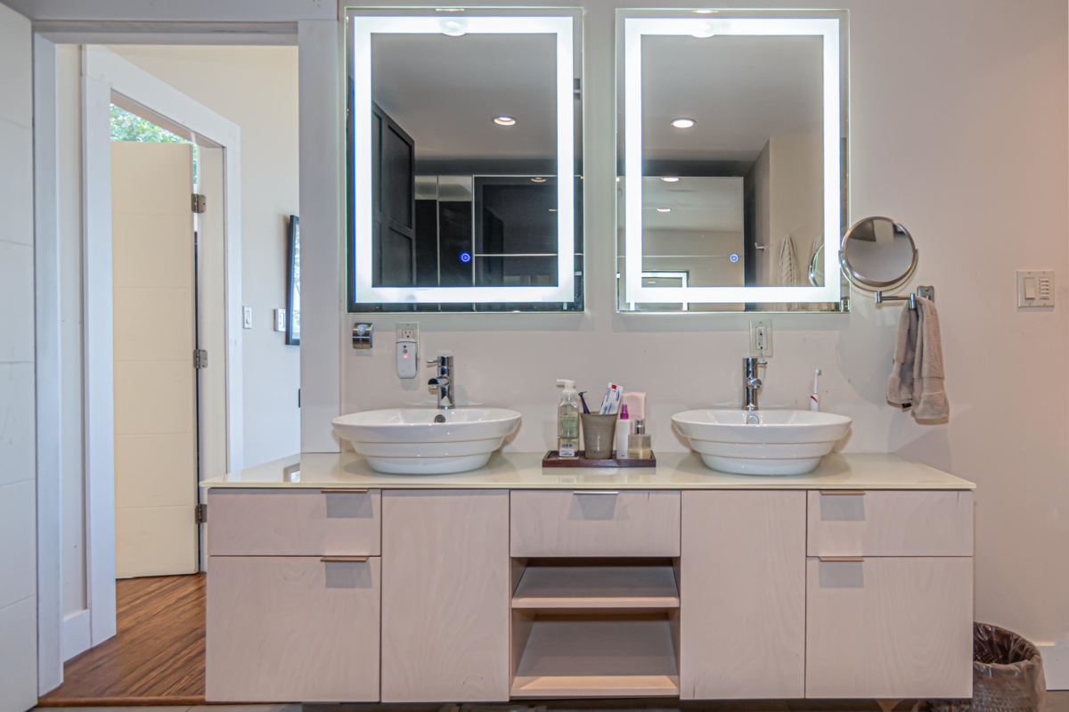 Front Yard Photo of 495 Deacon Lane, Galiano Island, BC