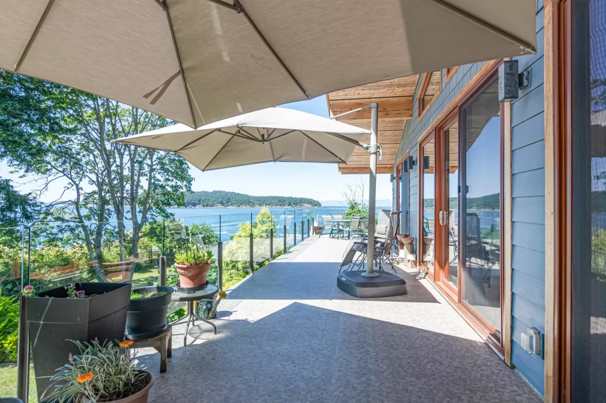 Living Room Photo of 495 Deacon Lane, Galiano Island, BC