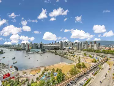 2302 1188 Quebec Street, Vancouver, BC, Vancouver — Apartment/Condo for sale
