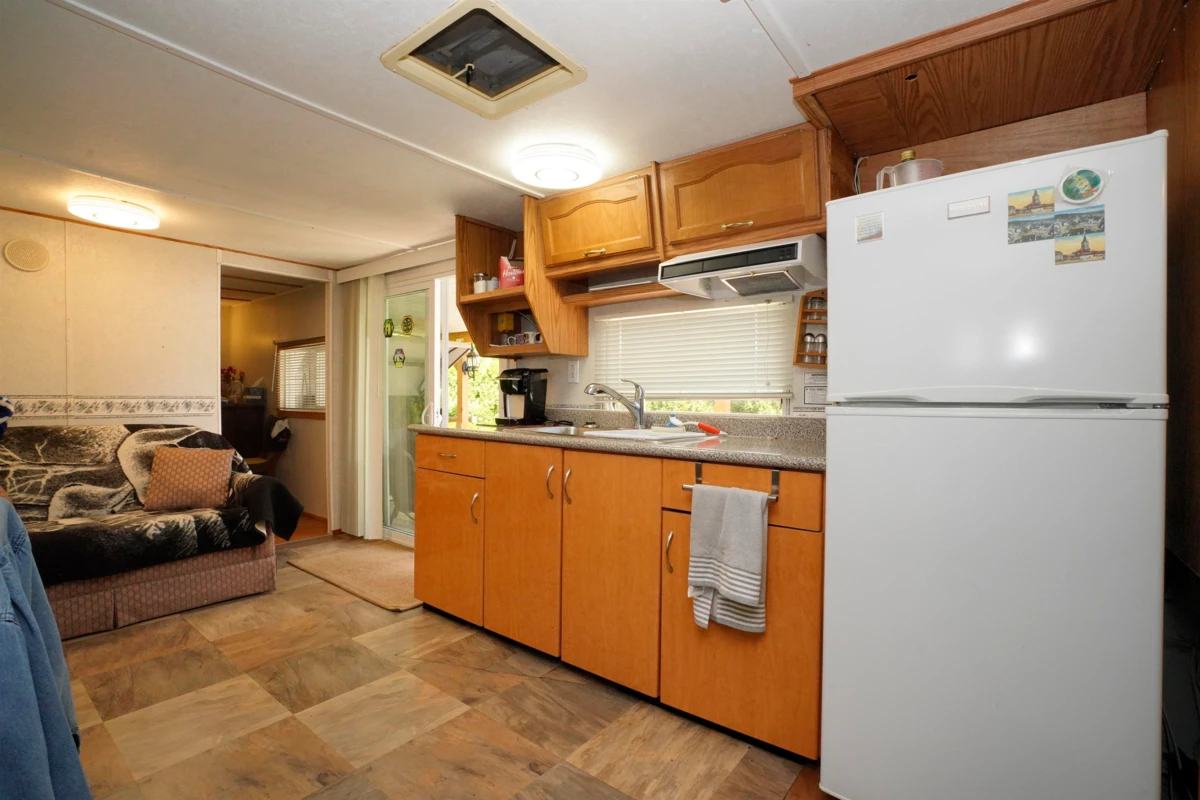 Dining Area Photo of 42 30860 Trans Canada Highway, Yale, BC